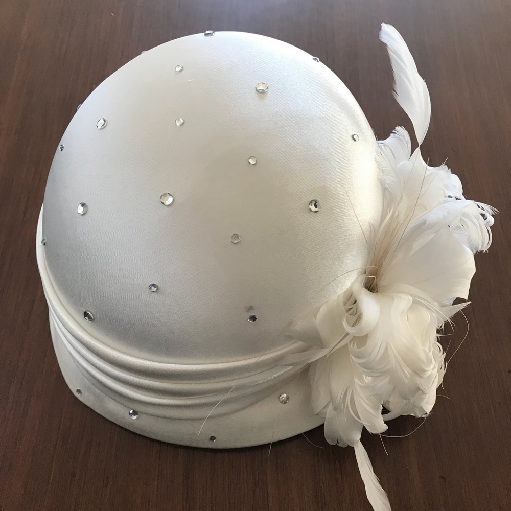 Beautiful White Hat with Rhinestones